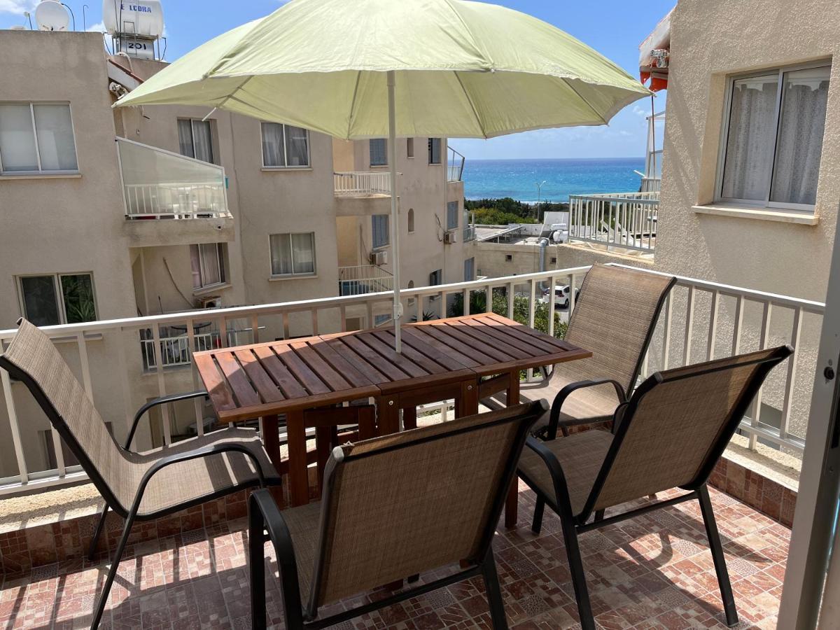 Appartement Diamond Complex à Paphos Extérieur photo