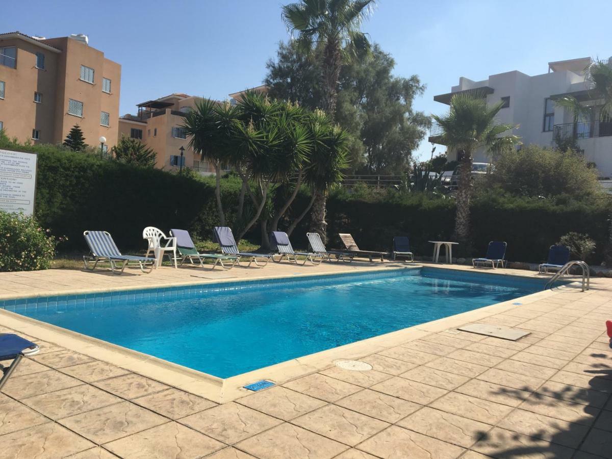 Appartement Diamond Complex à Paphos Extérieur photo